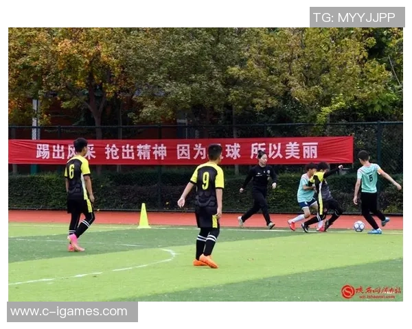家乡的足球梦在绿茵场上绽放青春的希望与激情